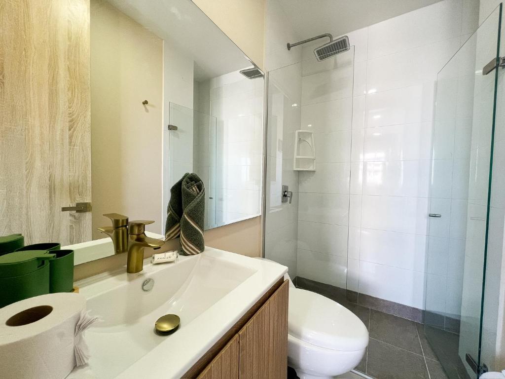 Steps to the Beach Near the Walled City - 5