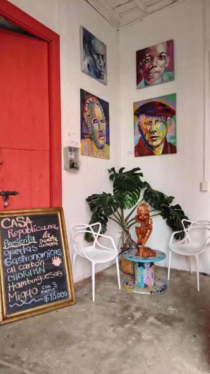 Casa Republicana Hostel - 3