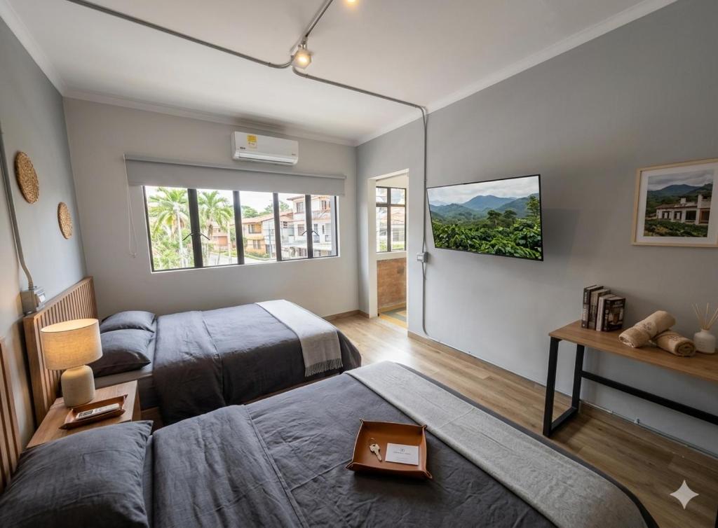 Chill Aura Suite WC AC Kitchen in Laureles - 2
