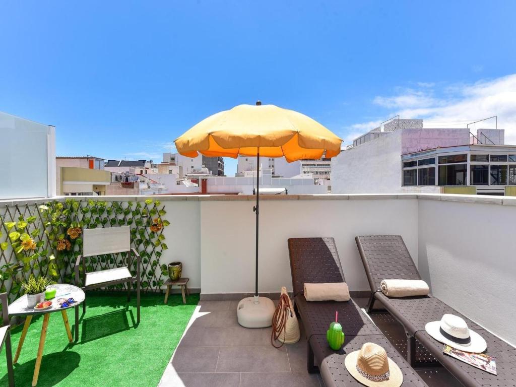 Chic Las Palmas Apartment for 3 - 4