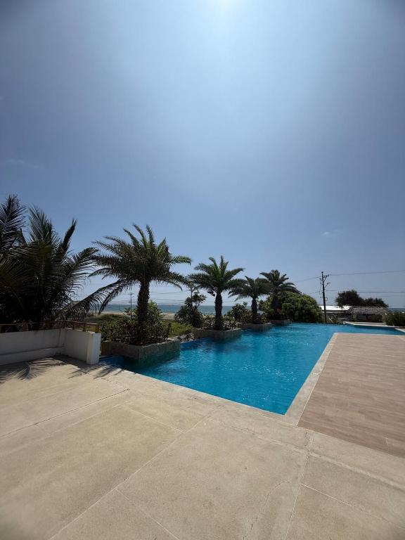 Lighthouse House on the Beach, Jacuzzi and 24-7 Security - 1