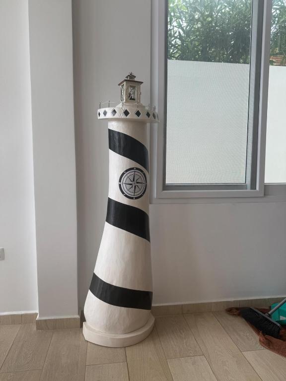Lighthouse House on the Beach, Jacuzzi and 24-7 Security - 4