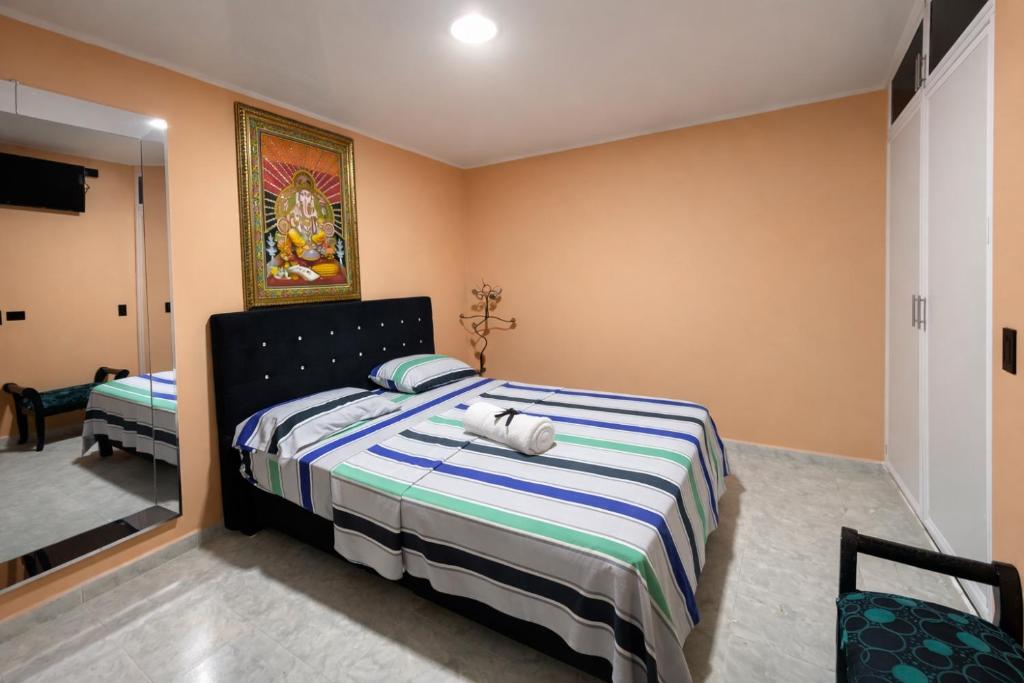 Tres habitaciones con Cuatro Aires acondicionados y Super lindo - 5