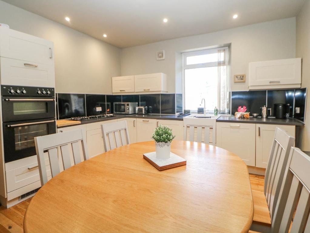 Corner Cottage, Tideswell photo 4