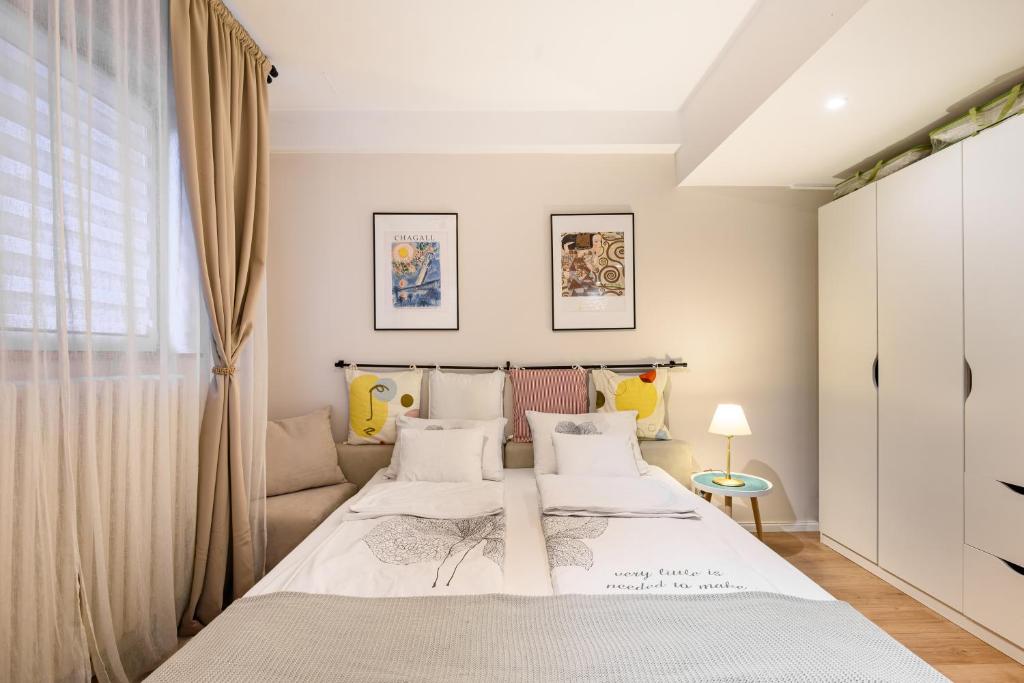 Cozy Haven - Comfort and parking near Clinical Center - 2