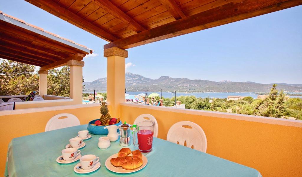 SEA VIEW Apartments Porto Rotondo - Residence with pool - 4