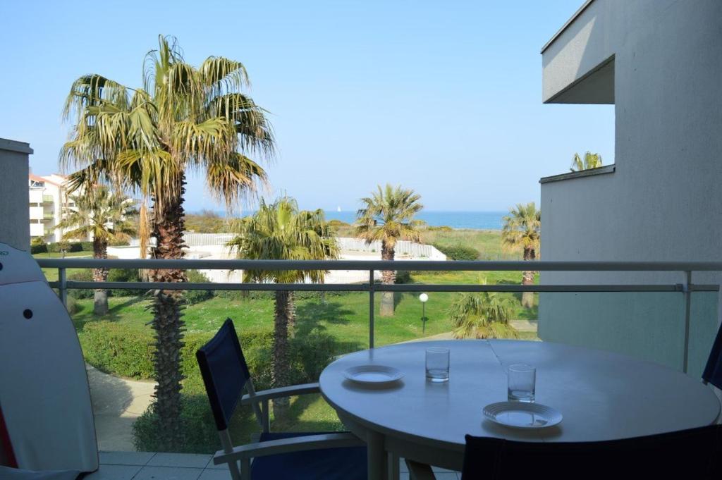 Appart vue mer et piscine 6 couchages SAINT CYPRIEN sc050-294a - 1