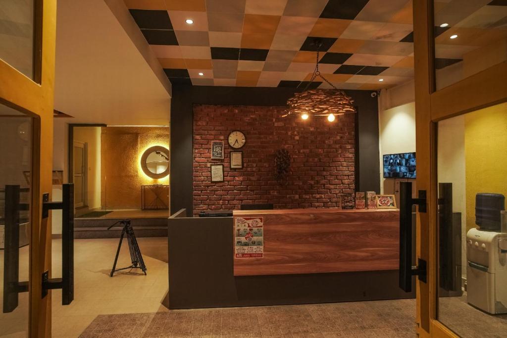 フロント・ロビー