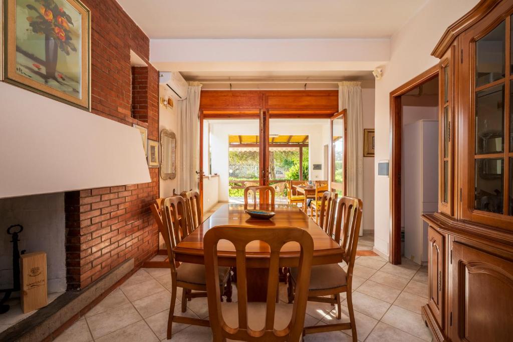 200m From the Sea, Villa with Garden, Pet Friendly - 4