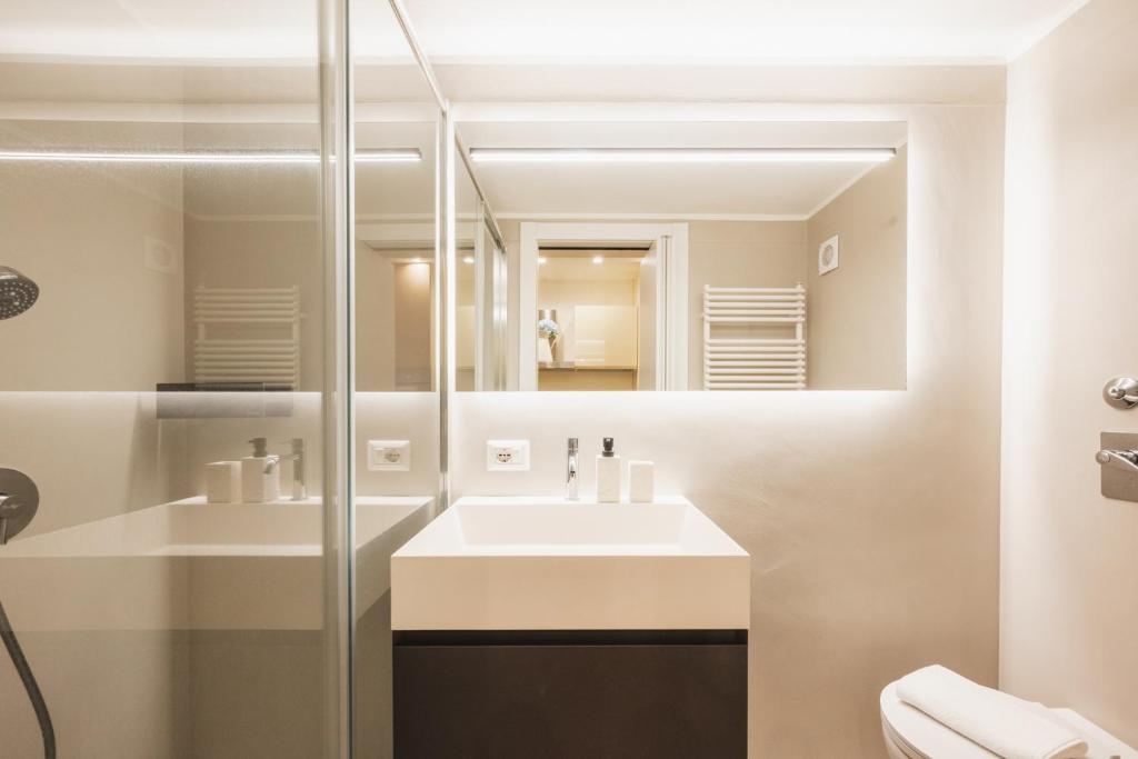 The Boutique Houses - View on Paolo Sarpi Chinatown Design Apartment - Brera Area - Milan City Center - 4
