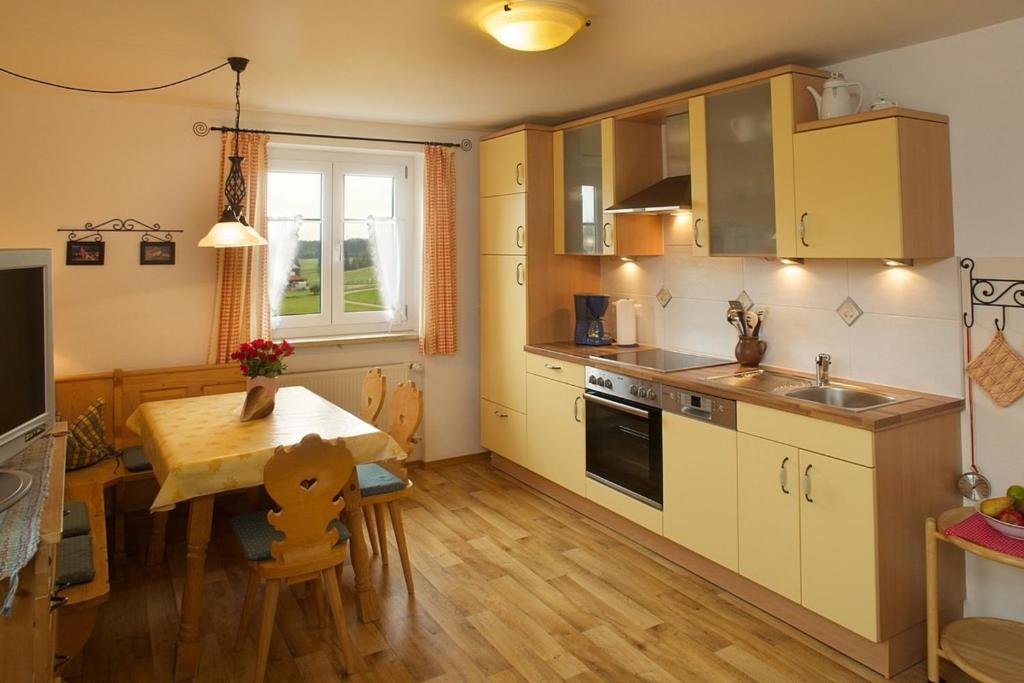 Ferienwohnung Bergblick , Hof Alpenseeblick, NesselwangAttleseeAllgäu - 1