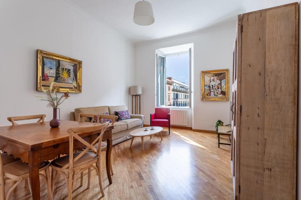 iFlat Classic roman palazzo Fons Trevi A15 - 3