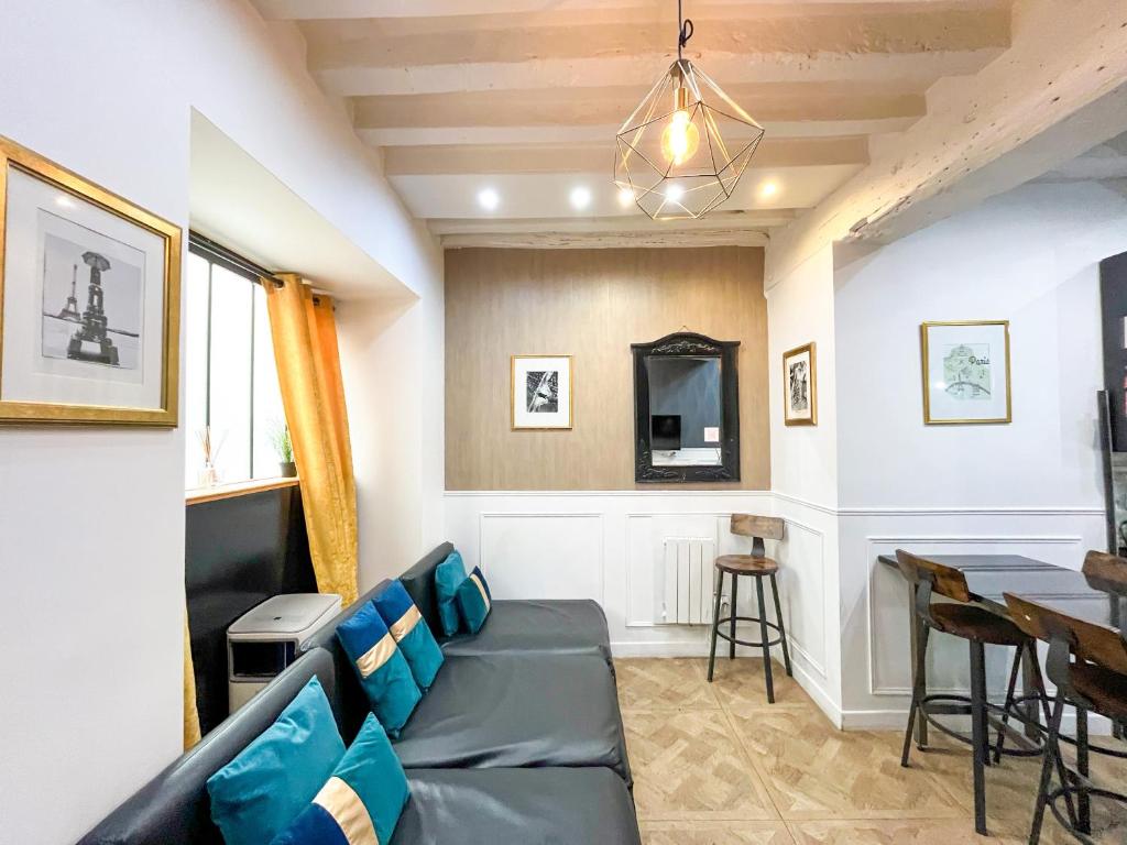 UrbanFlat 32 - Appartement de 2 étages en plein centre de Paris - 3