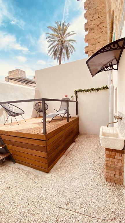 cactus apt with private little garden - 1