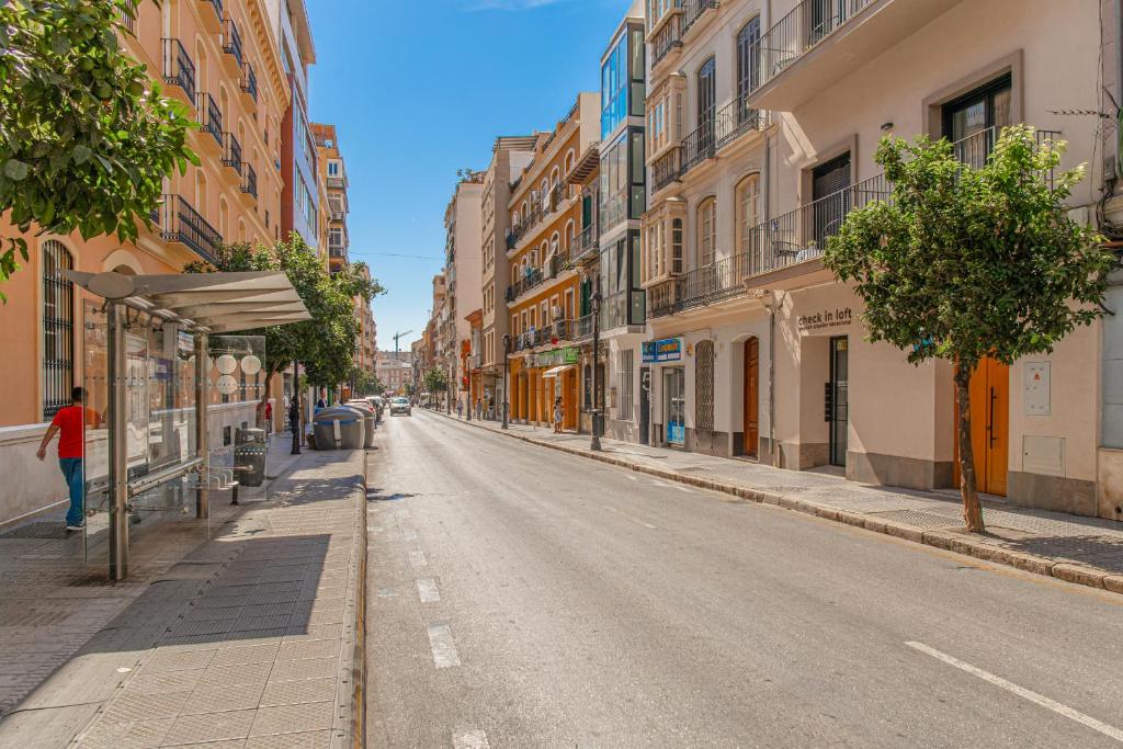 C16 - Modern & Comfortable 4 beds Apartment - 2