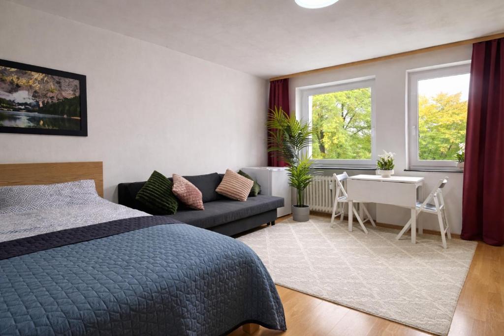 Quiet & Modern Studio near Tram & River Lech - 2