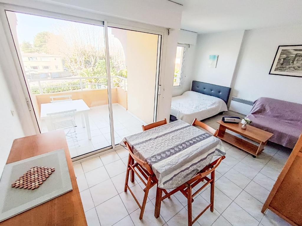 Studio Les Rives Latines-4 by Interhome - 2