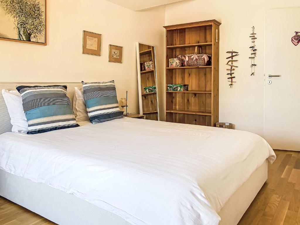 Apartment Les Perles du Lac by Interhome - 5