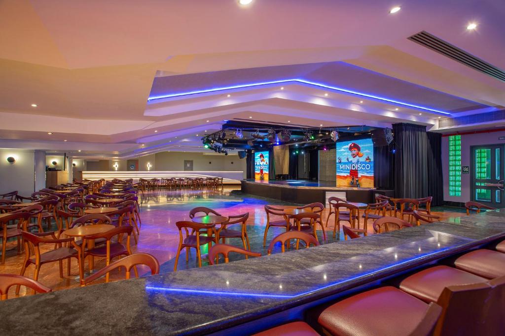 Sunset Beach Club Hotel Apartments — Restaurant & bars in Benalmadena, Andalusia