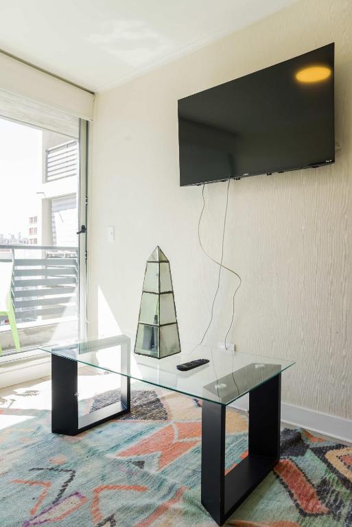 Chic 1BR Oasis in Centro Metro Bliss Your Doorstep - 4