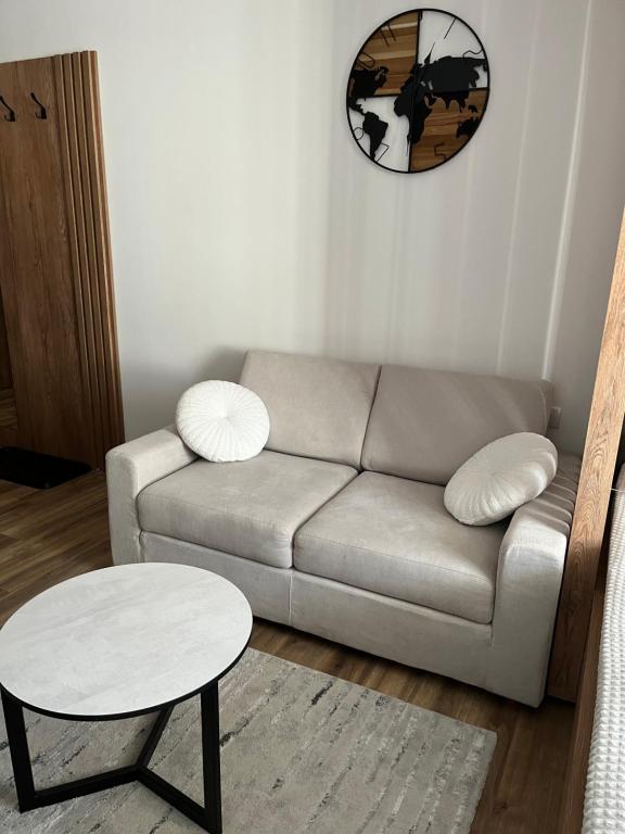 E&E Apartman - 4
