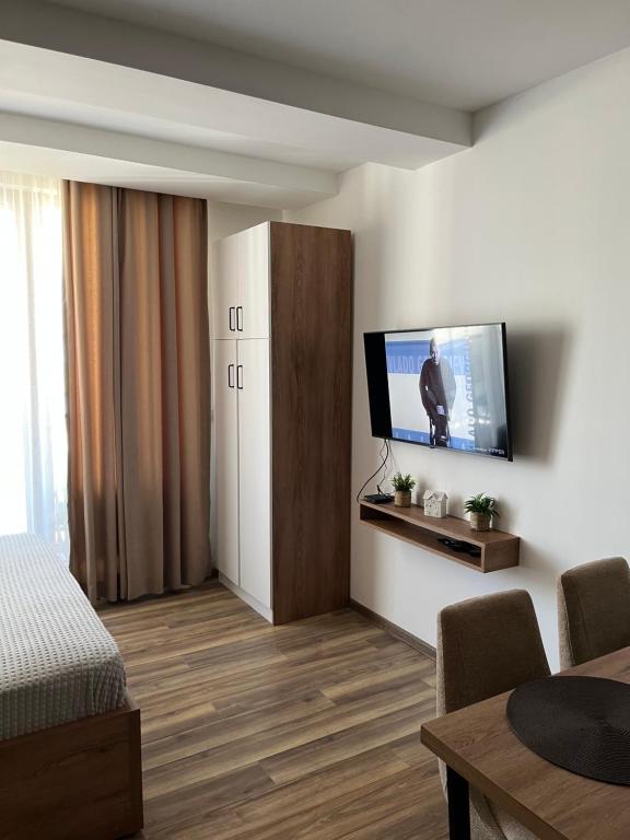 E&E Apartman - 5