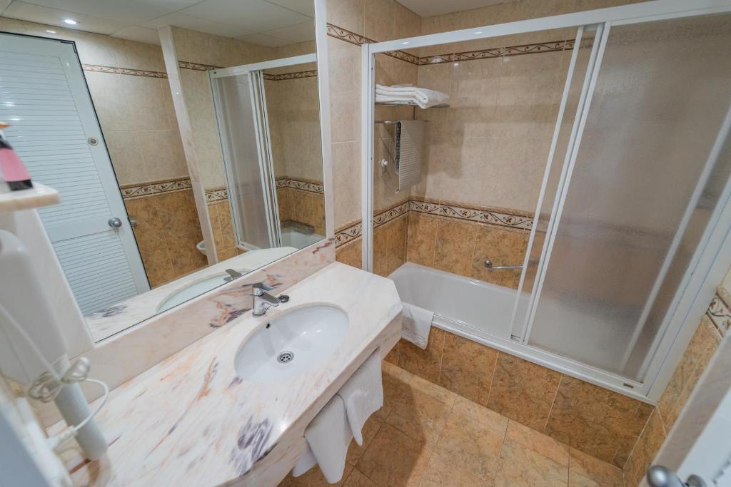 Hotel Marian Platja - 4