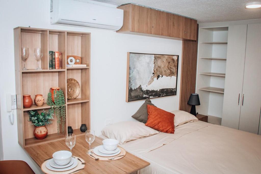 Stylish studio with gym, padel court and pool - 4