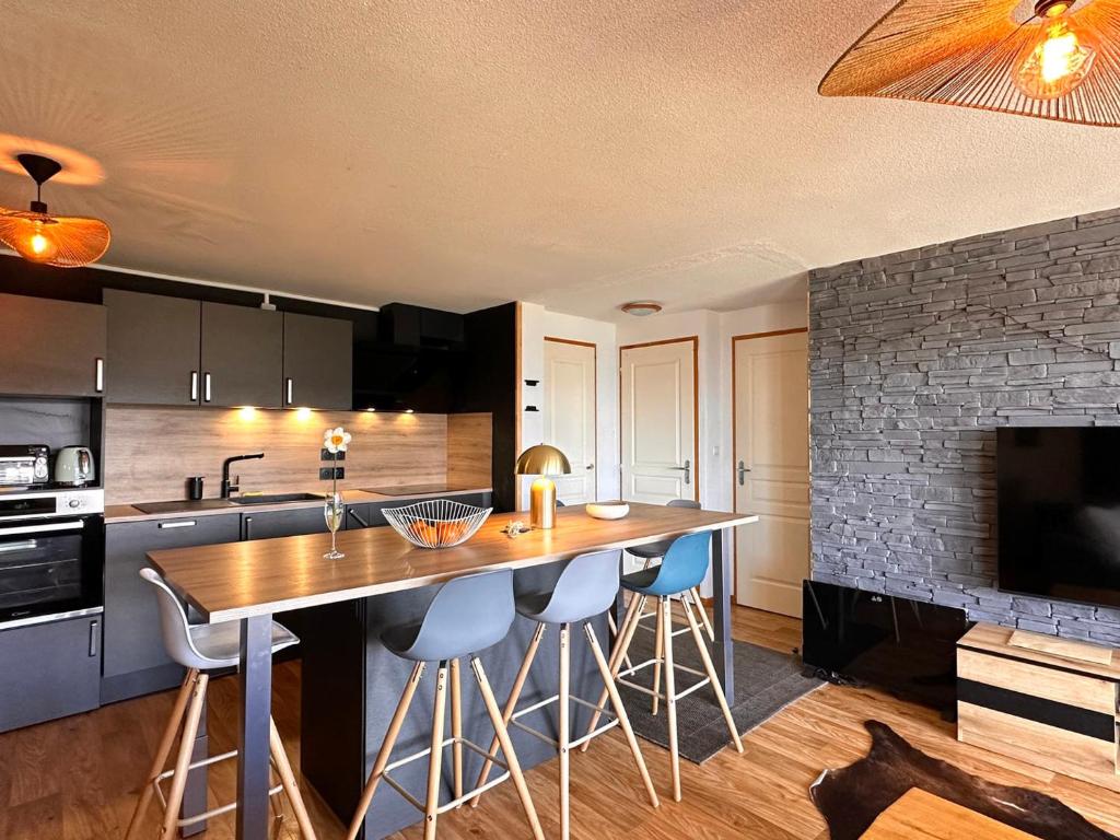 Appartement spacieux avec 2 salles de bains, 2 chambres et coin nuit - FR-1-549-166 - 4