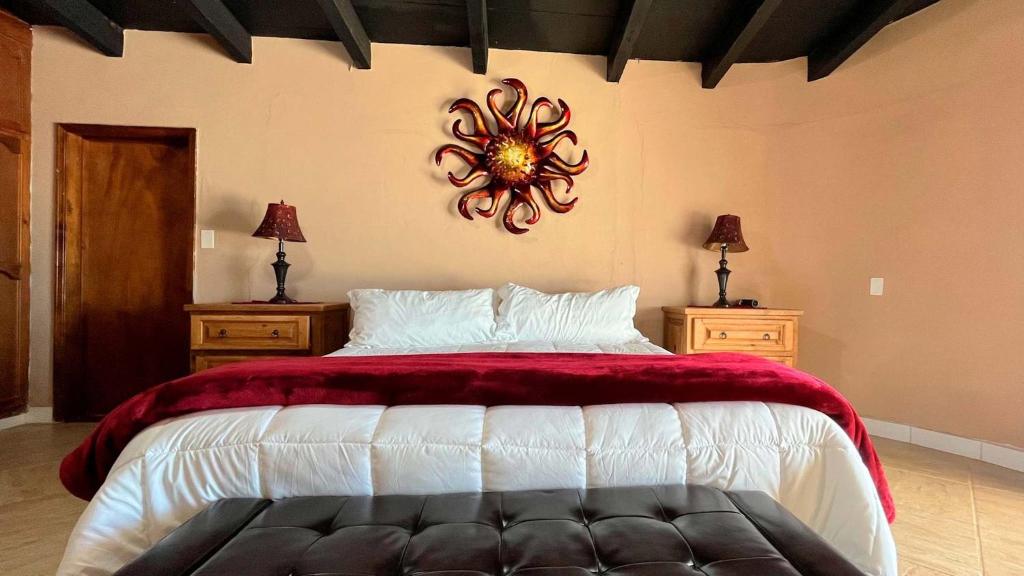 Recently Updated Beachfront Home Casa Neblina - 5