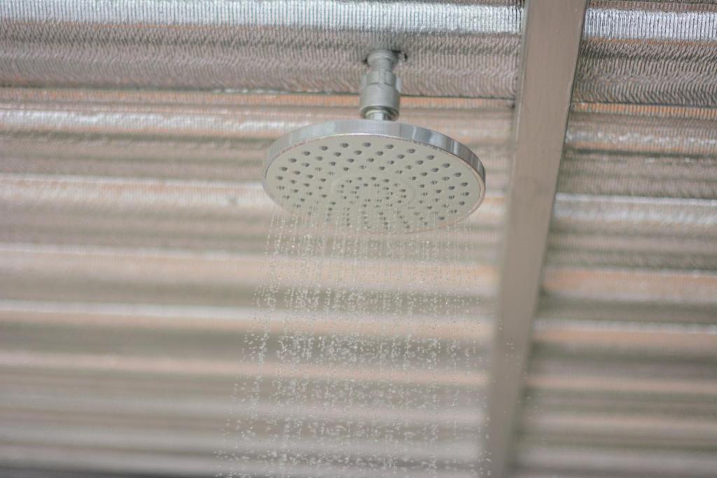 シャワー