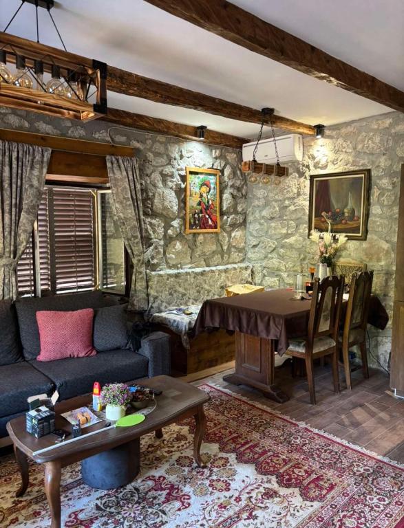Minja Stone House by the Lake - 2