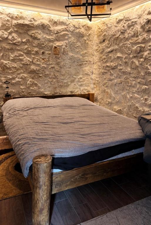 Minja Stone House by the Lake - 4