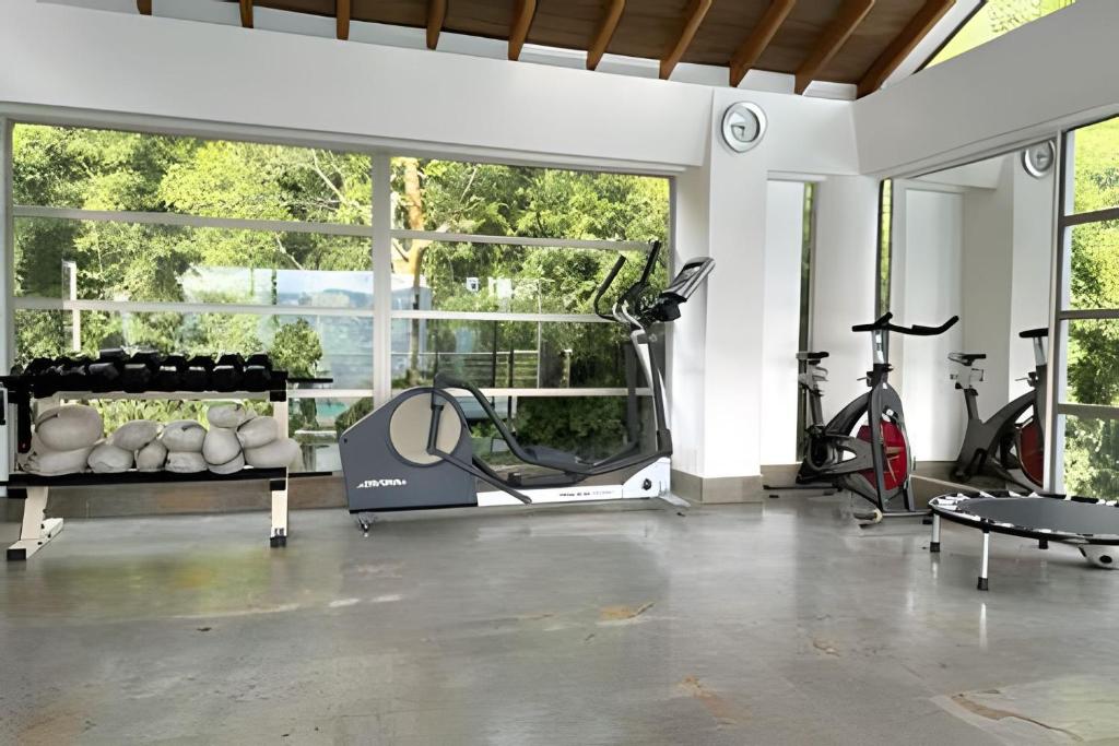 Medellin Mansion 680 m2 with pool and steam room - 5