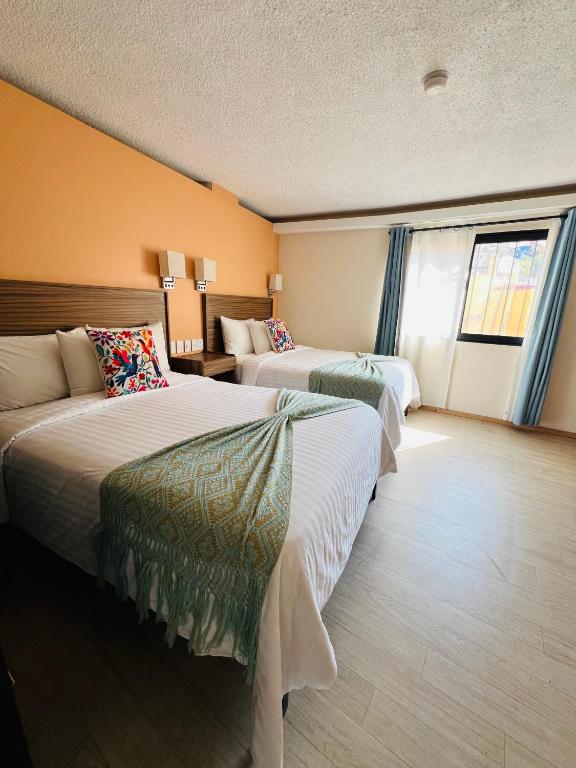 Suites del Jardín Principal - 4
