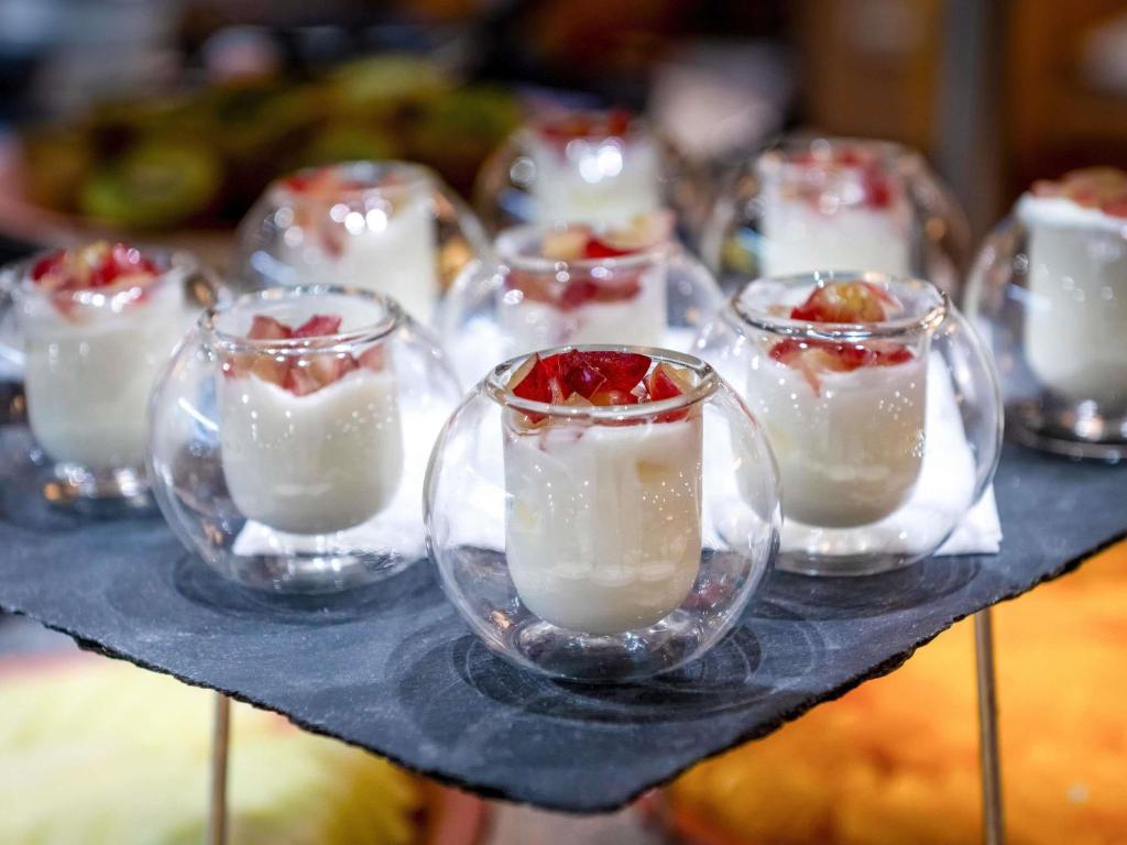 Mâncare şi băutură