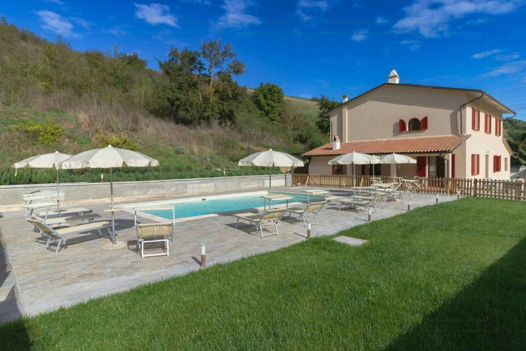 Family Friendly Villa With Swimming Pool In Tuscany - 3