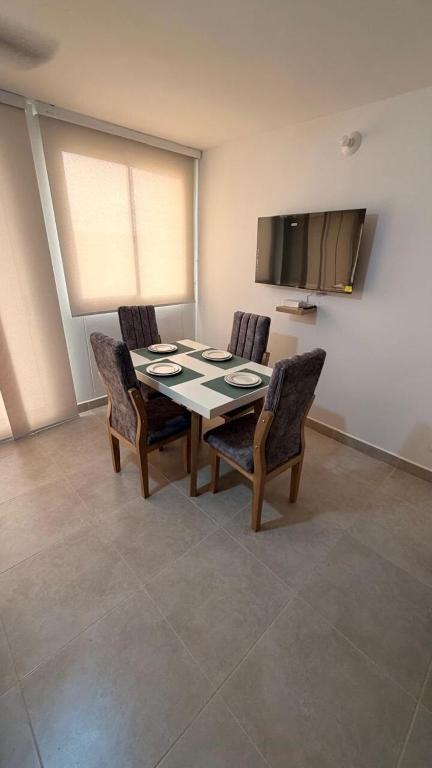 Walk 5 min to the beach in Capriella and terrace - 4