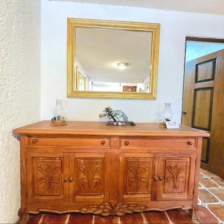 hermoso departamento colonial en planta baja - 3