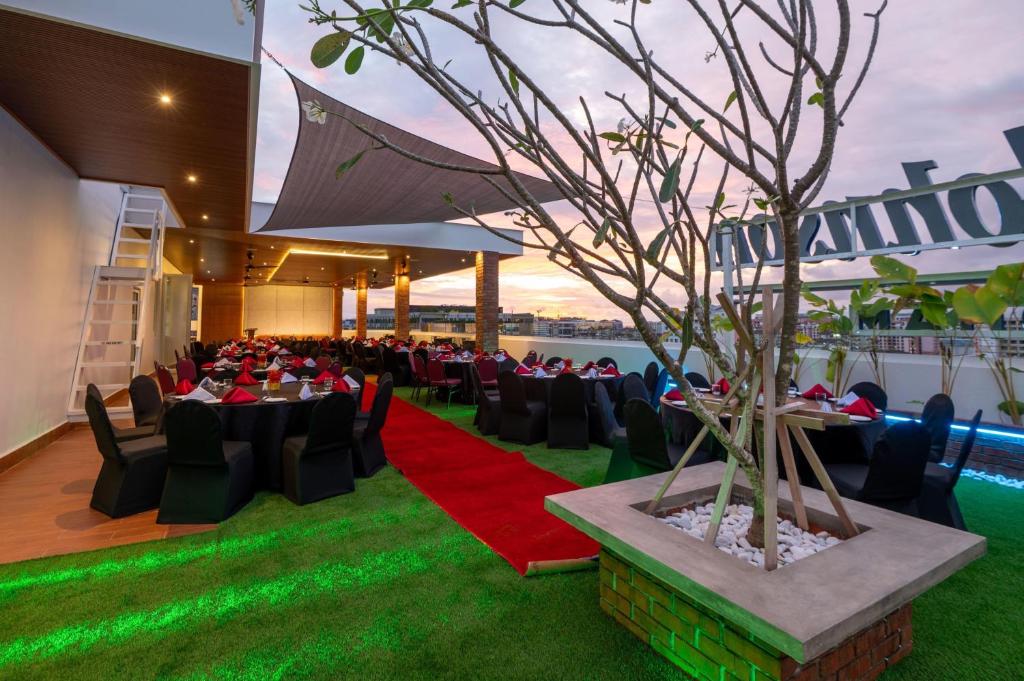Meeting room / ballrooms, Howard Johnson by Wyndham Kota Kinabalu City Centre in Kota Kinabalu