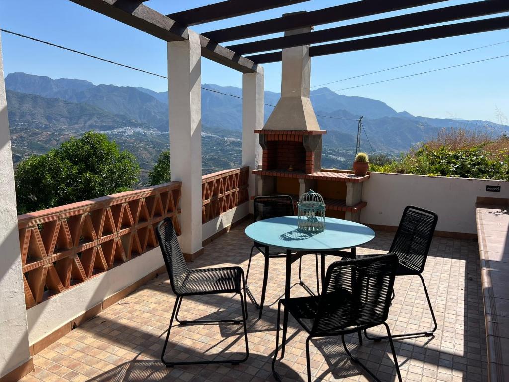 Villa Melín breathtaking views,private heated pool - 4