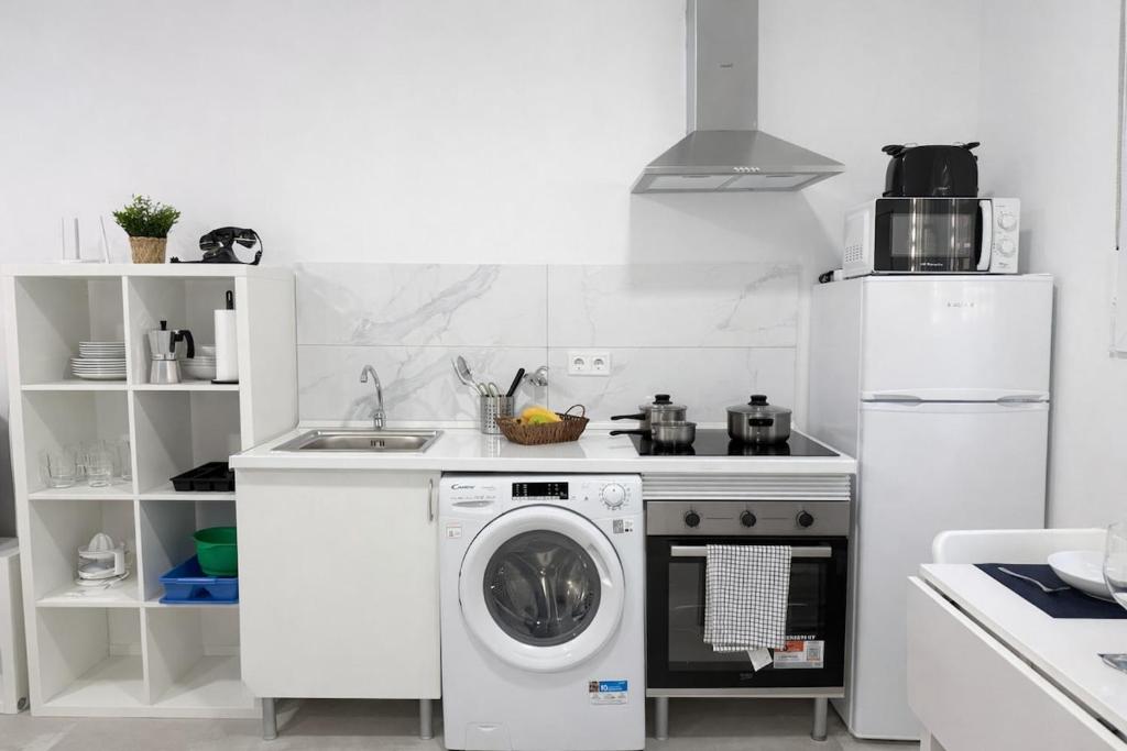Apartment E Private Complex Metro 4 Guests - 4