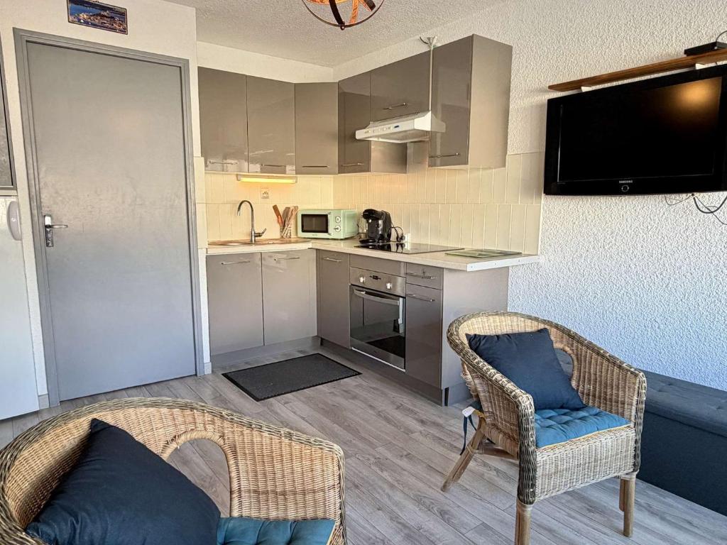 Studio avec parking privatif à deux pas de la plage du Grazel - GN590-009 - 2
