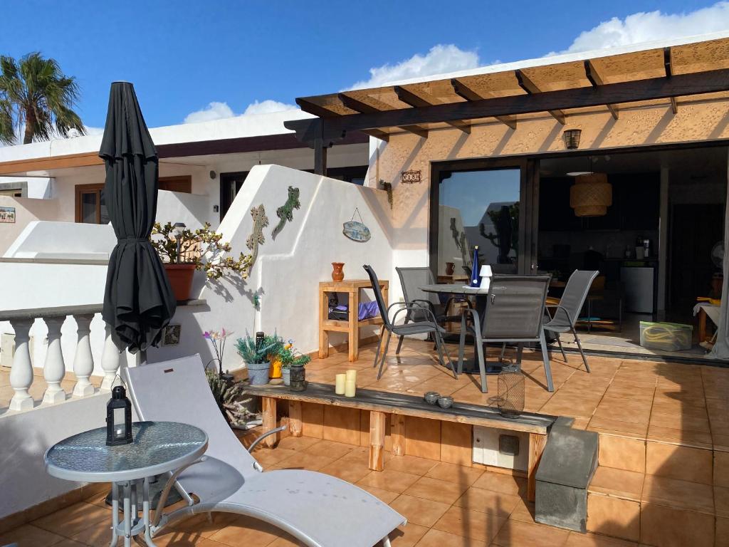 One bedroom bungalow Playa Bastian Costa Teguise - 4