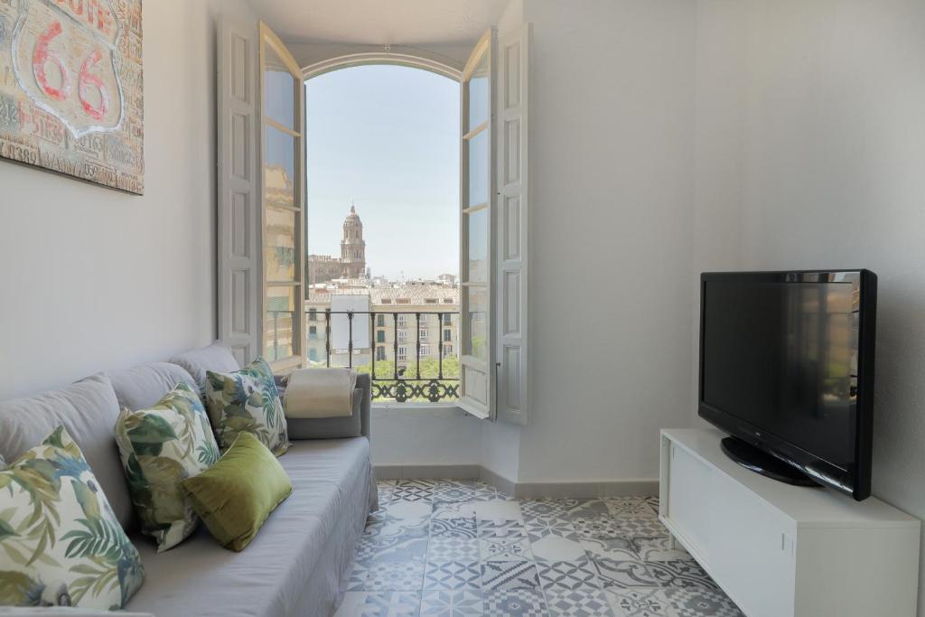 C11 - Cosy 7 Bedrooms in Plaza Merced - 1