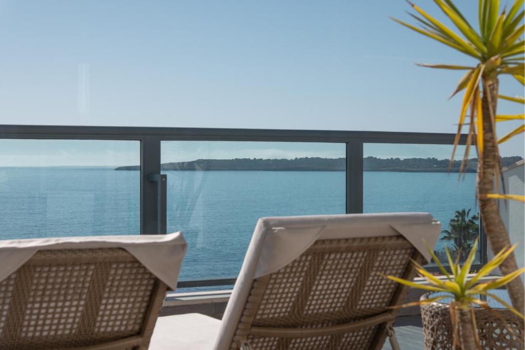 Marins Suites - Adults Only Hotel — Hotel rooms in Cala Bona, Balearic Islands