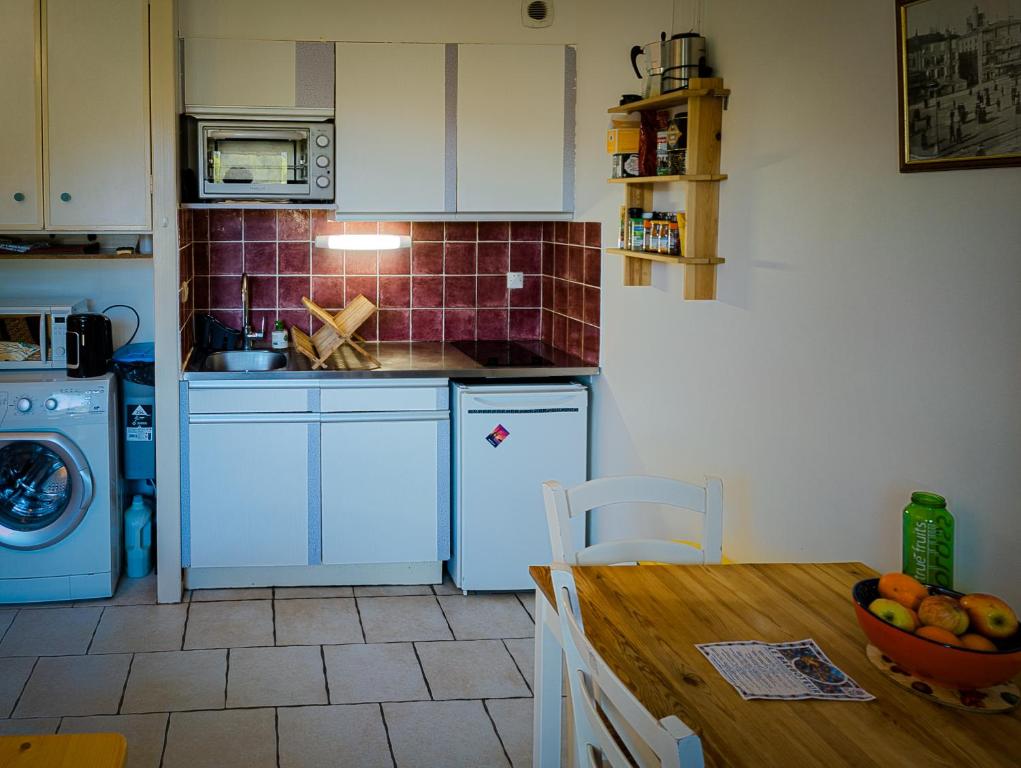 Studio avec coin montagne, balcon, toutes proximités - 5