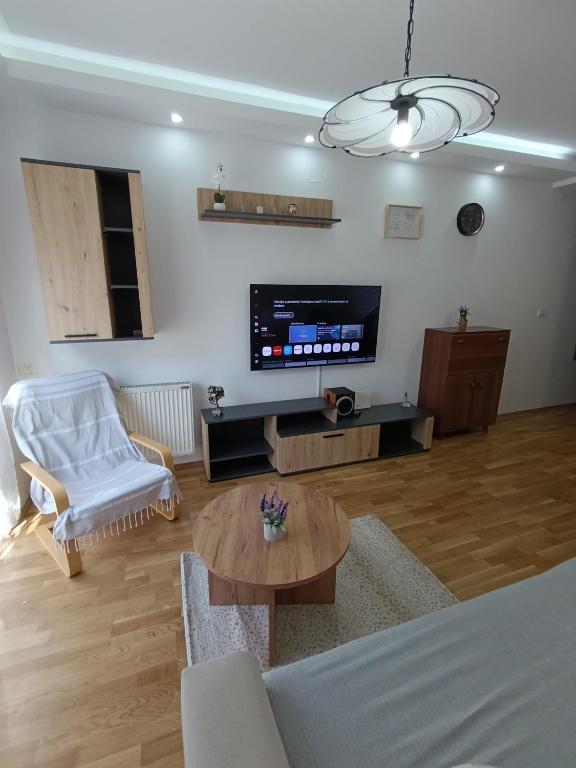 Cozy Family 4, Centar NS, Smart TV, Self Check-in - 5