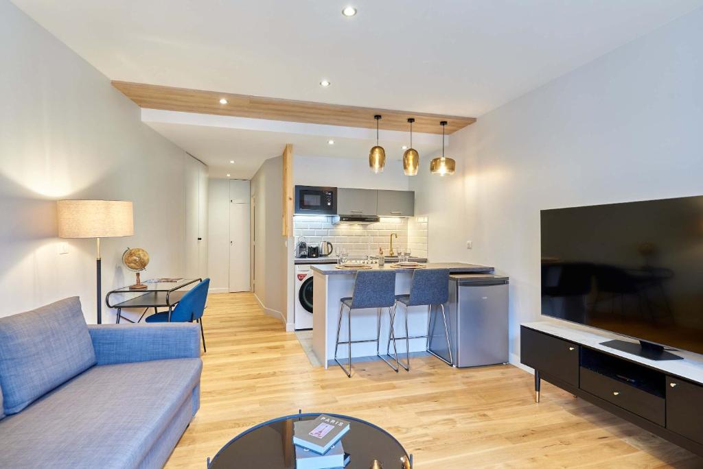 Modern Apartment Champs Elysees Trocadero - 4
