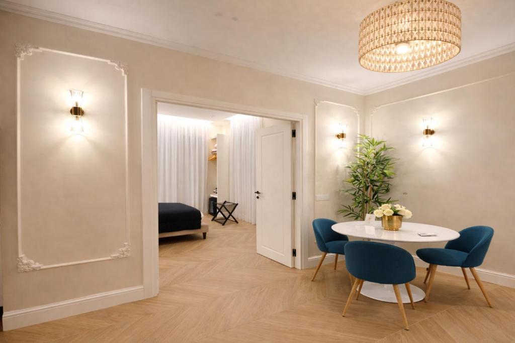 SOFIA Suites & Rooms - 1